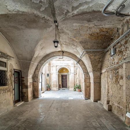 Lovely Studio In The Historic Center Of Ortigia Сиракузы Экстерьер фото